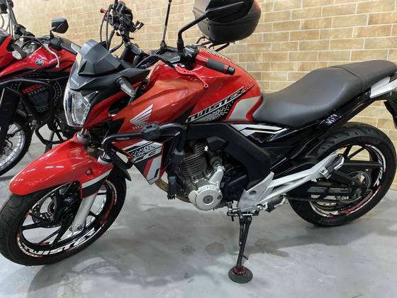 HONDA CB TWISTER HONDA CB TWISTER